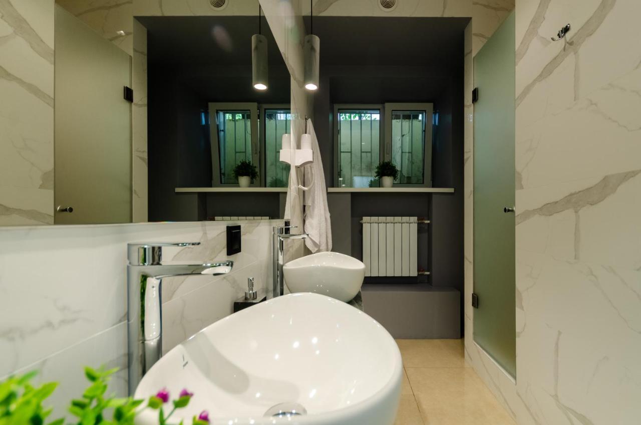 Underground Hostel Киев Экстерьер фото